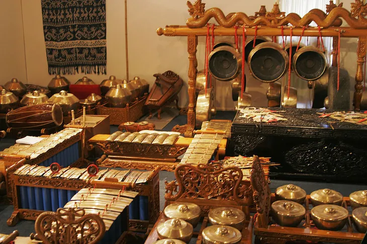 Alat musik Gamelan Kyai Kebayoran Lama Selatan